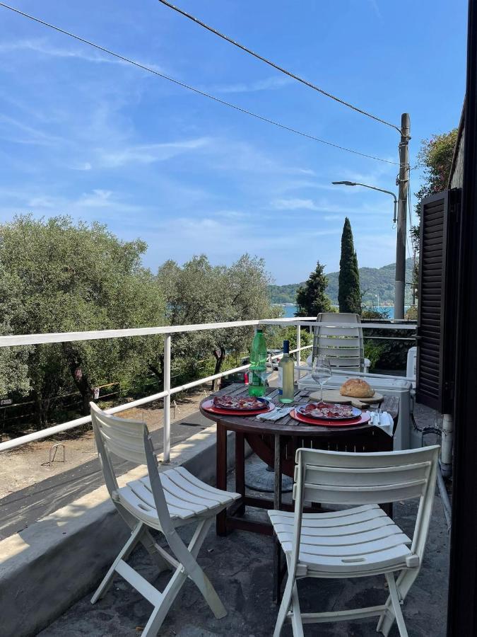Monolocale Baia Dei Delfini Διαμέρισμα Πόρτο Βένερε Εξωτερικό φωτογραφία