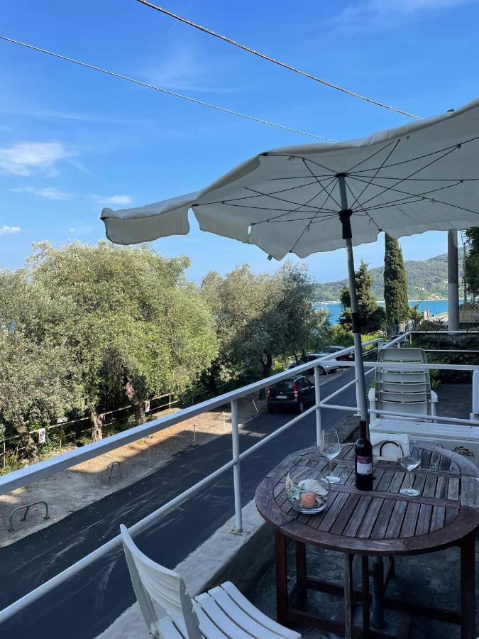 Monolocale Baia Dei Delfini Διαμέρισμα Πόρτο Βένερε Εξωτερικό φωτογραφία